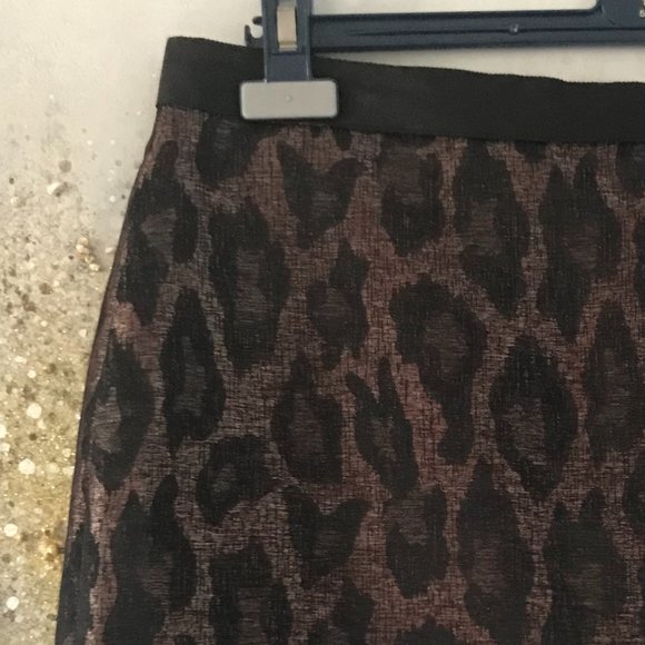 Ann Taylor Leopard Print Skirt (NWT) - Picture 5 of 13